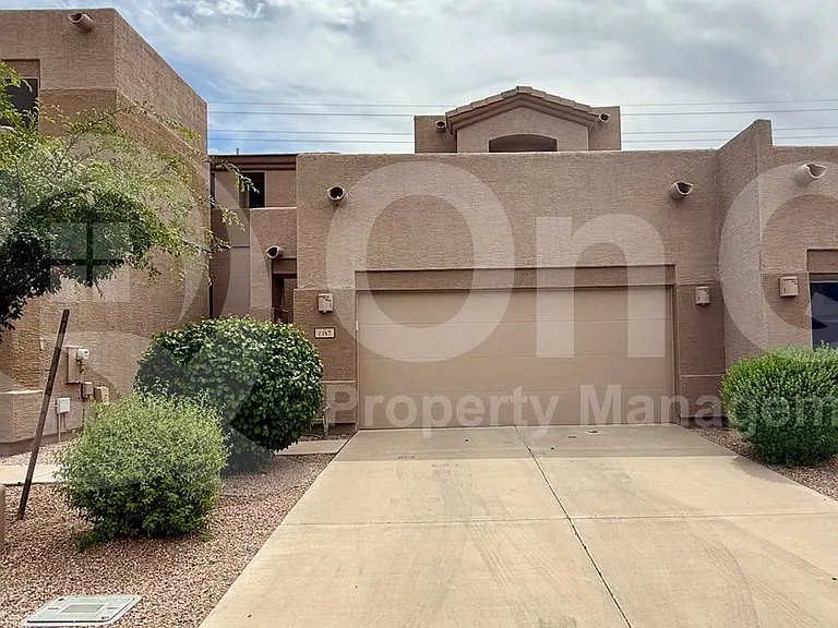 1387 W Marlin Dr — Photo 1