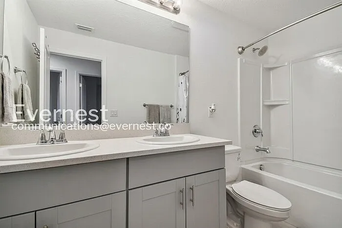 6219 Springmont Loop — Photo 15