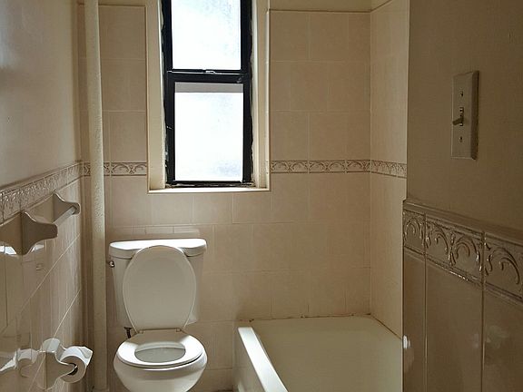 4th image of 356 Eastern Pkwy APT 1