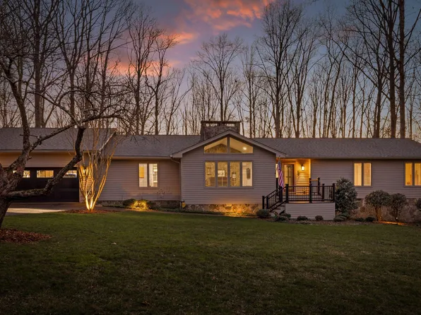 403 Ferncliff Dr, Signal Mountain, TN 37377