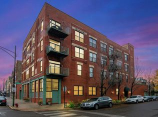 1350 W Grand Ave APT 2A, Chicago, IL 60642