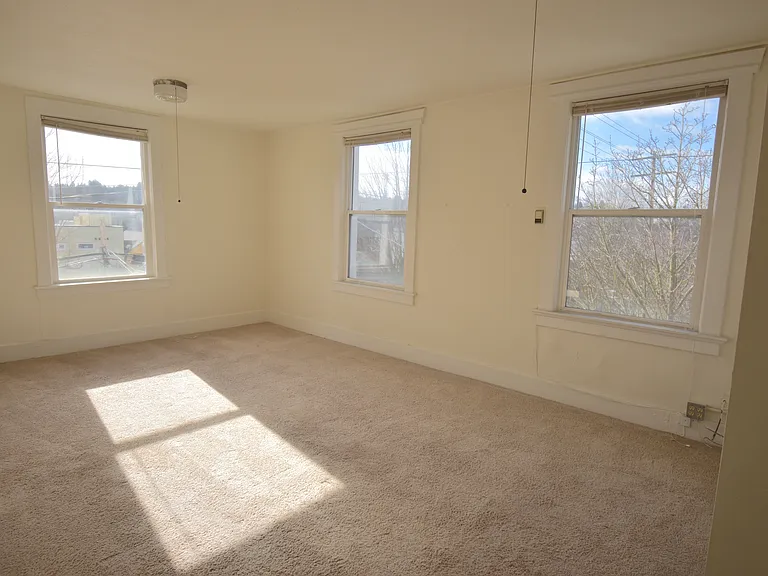 100 N 39th St #6 — Photo 1