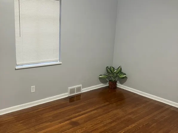 1517 Stocker Ave, Flint, MI 48503