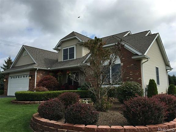 3rd image of 29488 Emelbe Dr