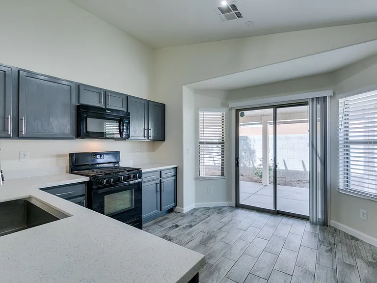 6763 Bison Creek St — Photo 15