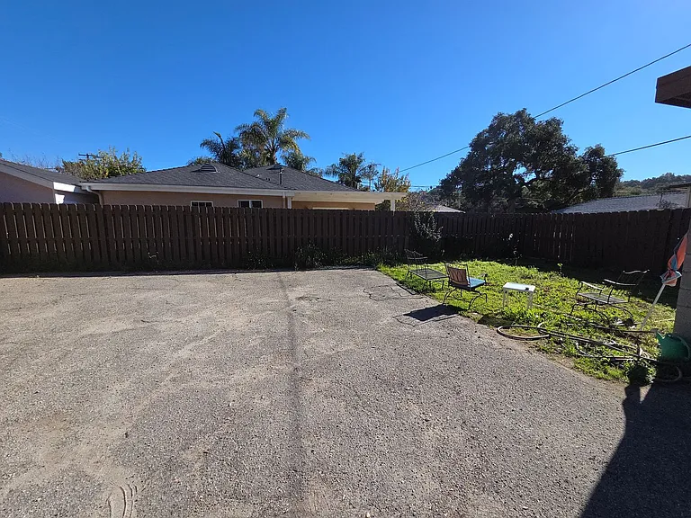 240-246 Cruzero St #244 — Photo 23