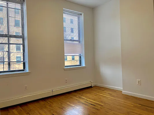 Rented by Parlor Real Estate Corp | media 16