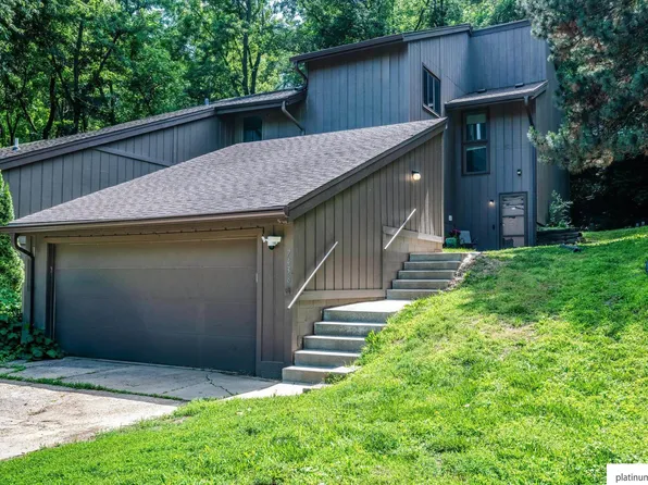 7438 N 55th Plz, Omaha, NE 68152