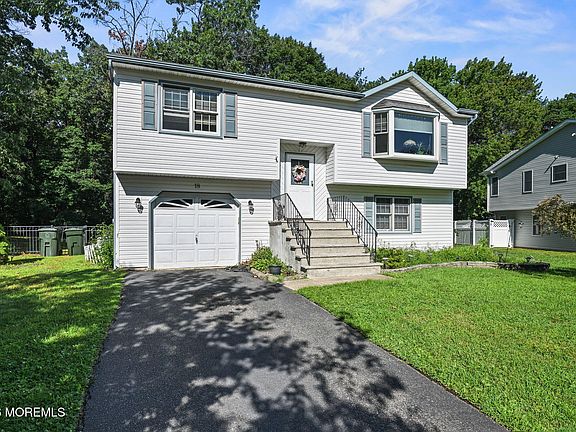 5th image of 18 Molly Pitcher Drive