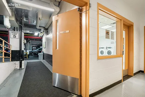 Sold by Sotheby's International Realty | media 14