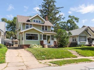 2424 Newport Ave, Omaha, NE 68112