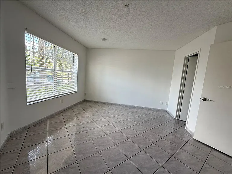 3900 Southpointe Dr #120 — Photo 9