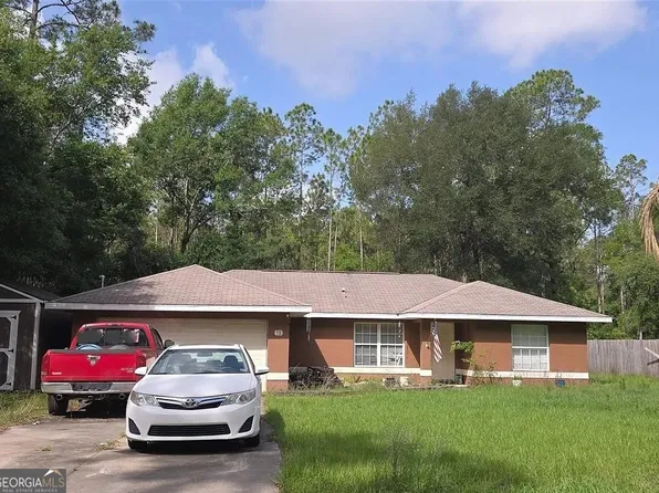 72 Guava Pass Dr, Ocklawaha, FL 32179