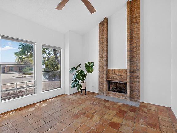 5th image of 6909 Quarter Horse Ln NW