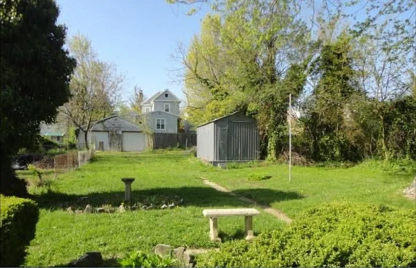 4211 Mary Ave — Photo 4