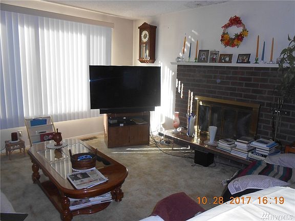 4th image of 8705 45th Dr NE
