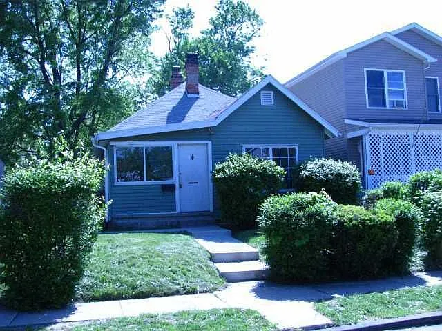 260 S Wheatland Ave photo 1