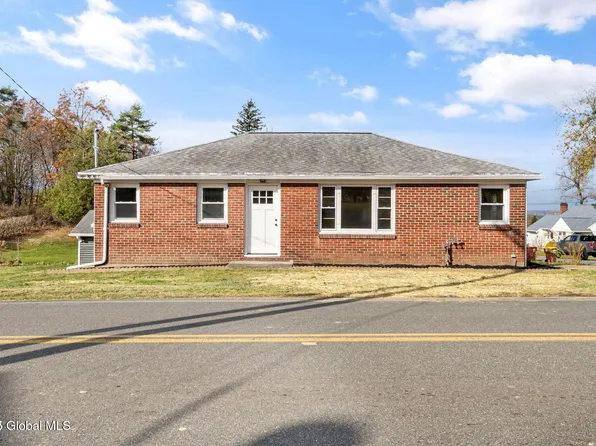 3 Green Hill Road, Rensselaer, NY 12144