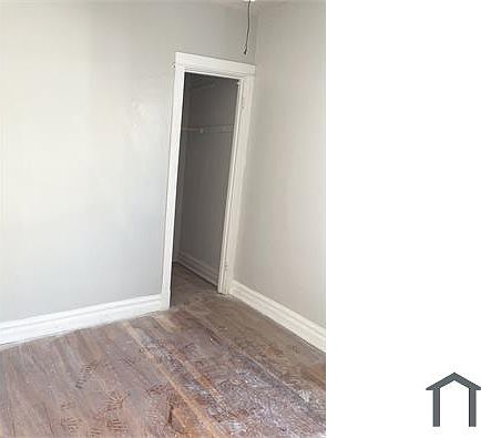 5th image of 6816 S Cornell Ave #3N