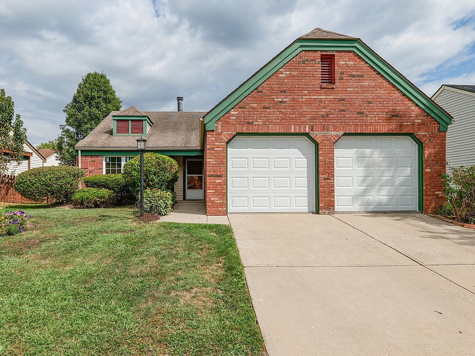 1st image of 3691 Riverwood Dr