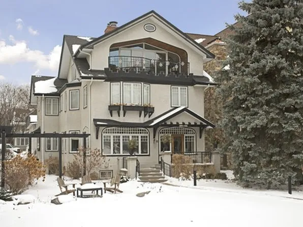 4644 W Lake Harriet Pkwy, Minneapolis, MN 55410