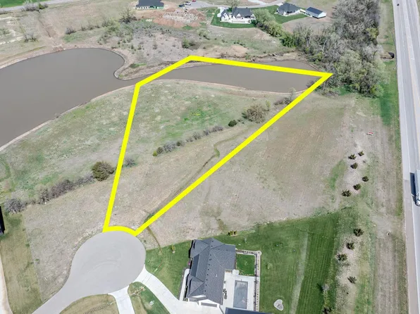 11750 W Cherese Cir, Wichita, KS 67215