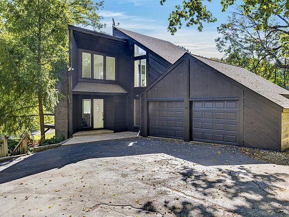 2nd image of 674 Skyline Dr