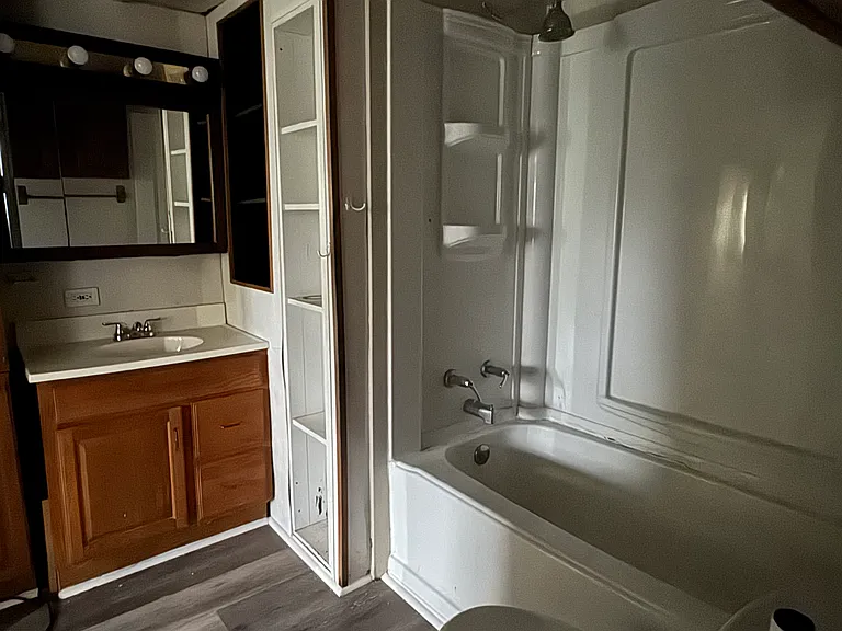 150 Hcr 2421 E — Photo 9