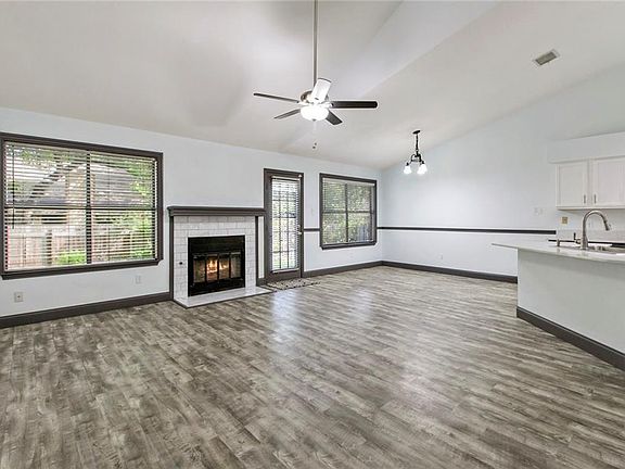 4th image of 7002 Riverton Dr