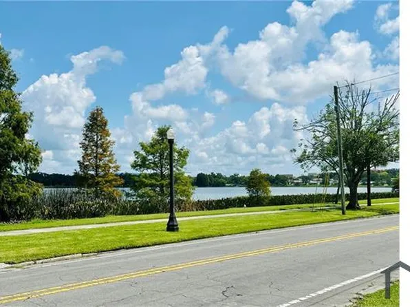 101 Lake Hunter Dr APT 8, Lakeland, FL 33803