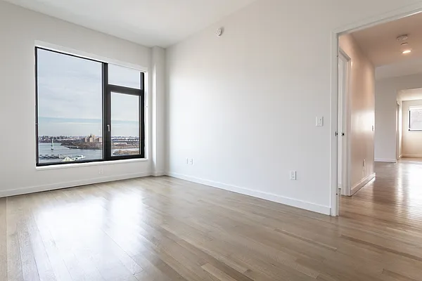 Rented by Bond New York | media 41