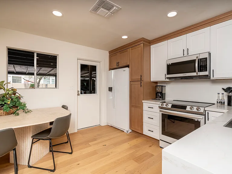 4924 N Woodmere Fairway #2 — Photo 5