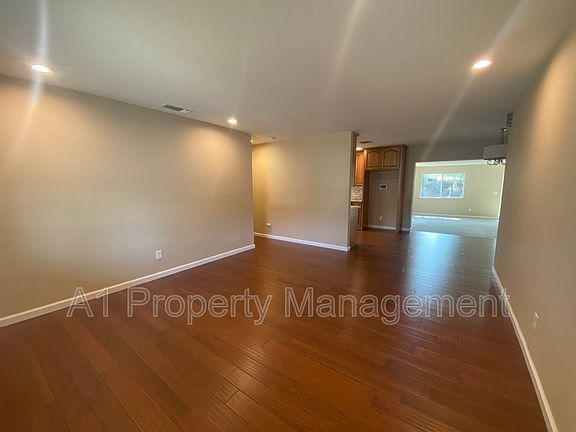 2nd image of 6725 Thomas Dr