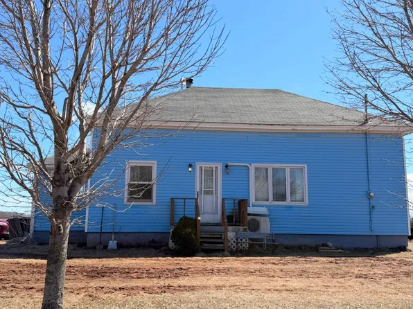39214 Western Rd, Egmont Parish, PE C0B 1B0