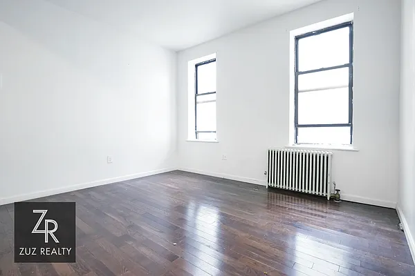 Rented by Zuz Realty | media 36