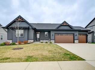 405 E School Rd, Cottage Grove, WI 53527