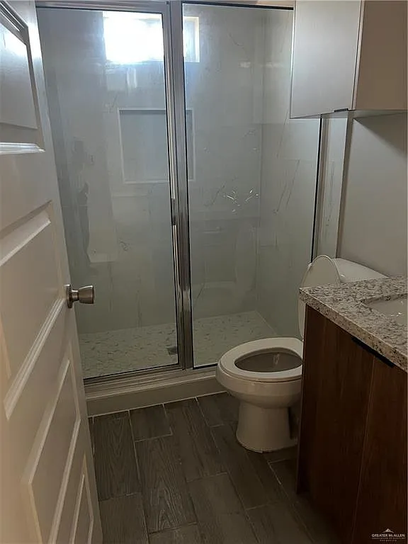 3 bed, 2.0 bath, 1080 sqft, $1,300 — Photo 3