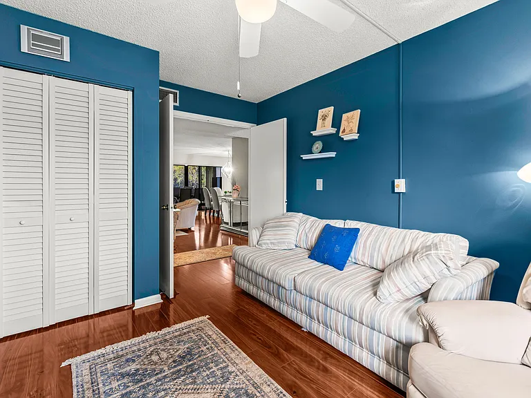 5687 Fairway Park Dr — Photo 27