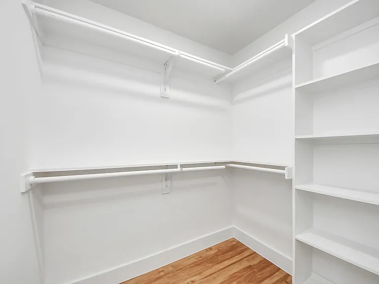 6249 Locke Ln — Photo 41