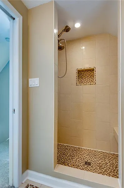 Thumbnail 17