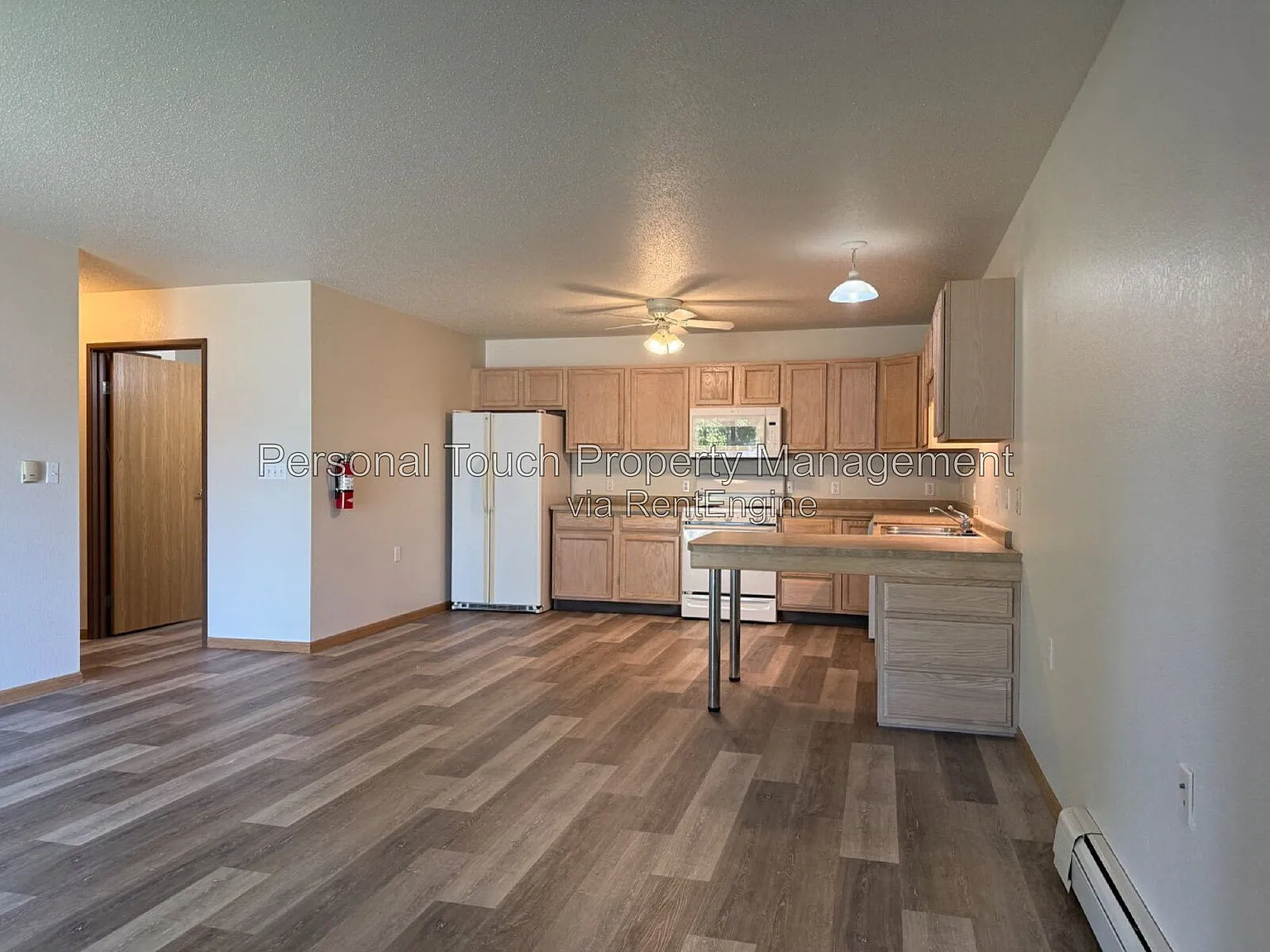 1 bed, 1.0 bath, $995 — Photo 4