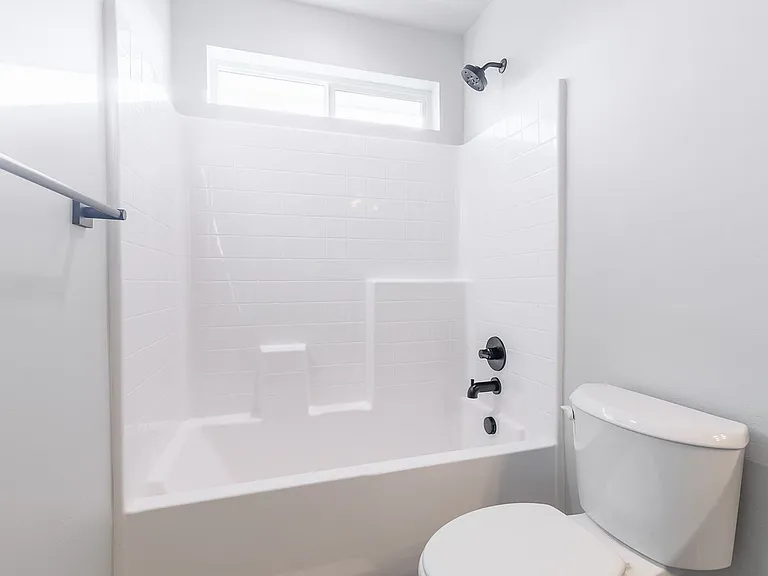 2640 N Silver Wolf Ave — Photo 44