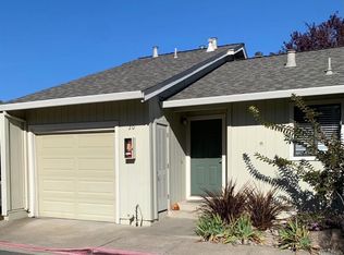 20 E Blossom Ct, Napa, CA 94558