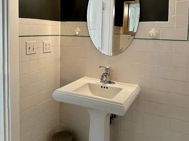 2327 Upland Pl #3 — Photo 15