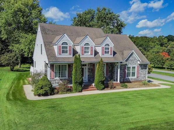 9713 Forge View Rd, Perry Hall, MD 21128