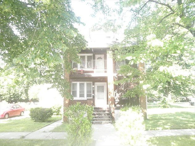 1st image of 4012 Carey St