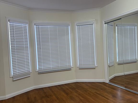 3rd image of 185 Eucalyptus Dr