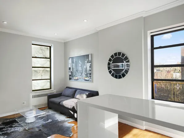 28 Perry Street image 1 of 5