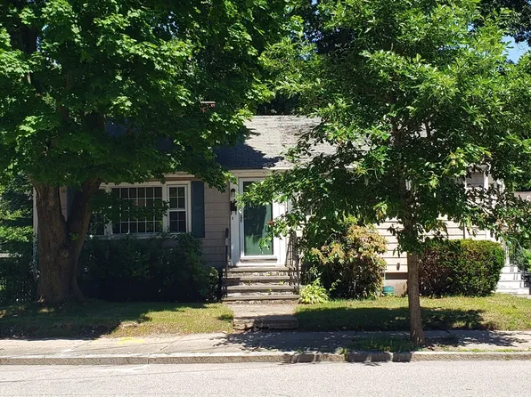 120 Windham Rd, Hyde Park, MA 02136