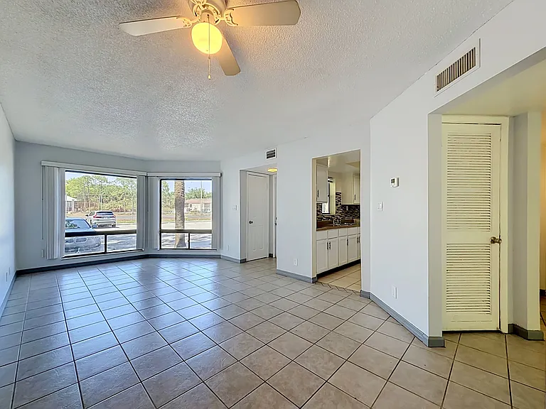 2636 Lemon Tree Ln #2636 — Photo 3